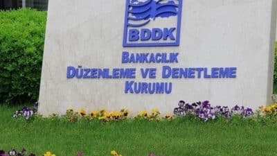 BDDK, SLM Yatırım Bankası ve Asır Yatırım Bankası'nın kuruluş izinlerini