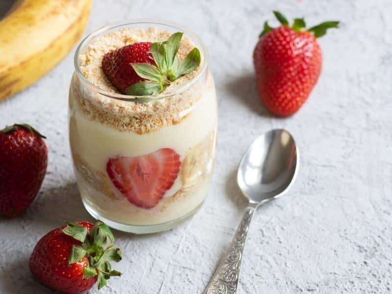 Lezzetli ve pratik çilekli magnolia tarifi! Evde kolayca hazırlayabileceğiniz bu