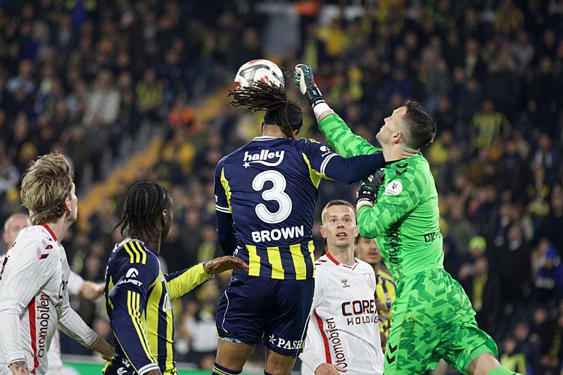 Fenerbahçe, Samsunspor Karşısında Geri Dönüşle Kazandı