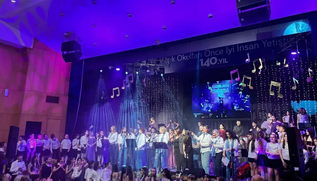 FMV Işık Okulları, 8 Mart Dünya Kadınlar Günü’nde “Kadınların Işığında”