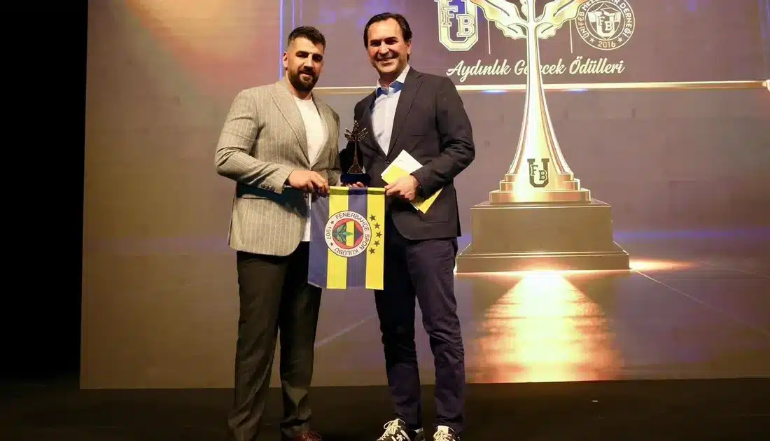 HDI Sigorta, Fenerbahçe Aydınlık Gelecek Ödülleri’nde paralimpik sporculara destek vererek