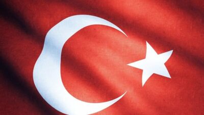 Katar'daki helikopter kazasında üç Türk personel şehit oldu. Türkiye'den ve