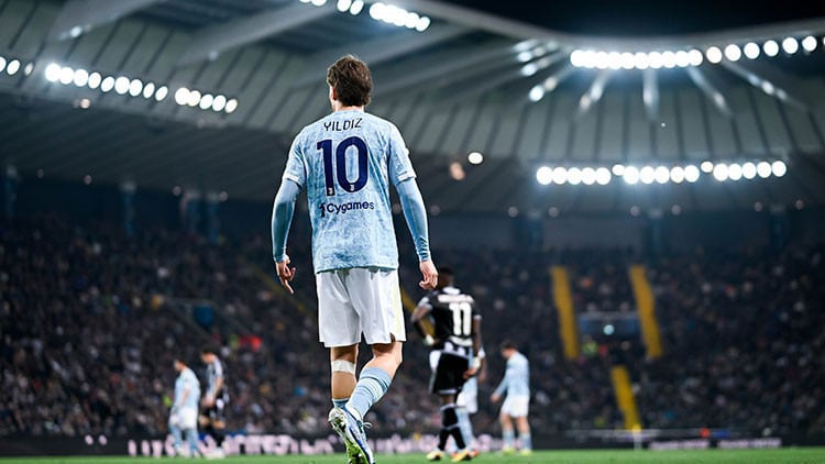 Kenan Yıldız’ın asistiyle Juventus, Serie A’da Udinese’yi 1-0 mağlup etti.