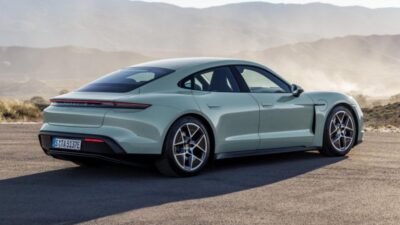 Porsche, elektrikli Taycan ve lüks Panamera serilerini tek bir platformda