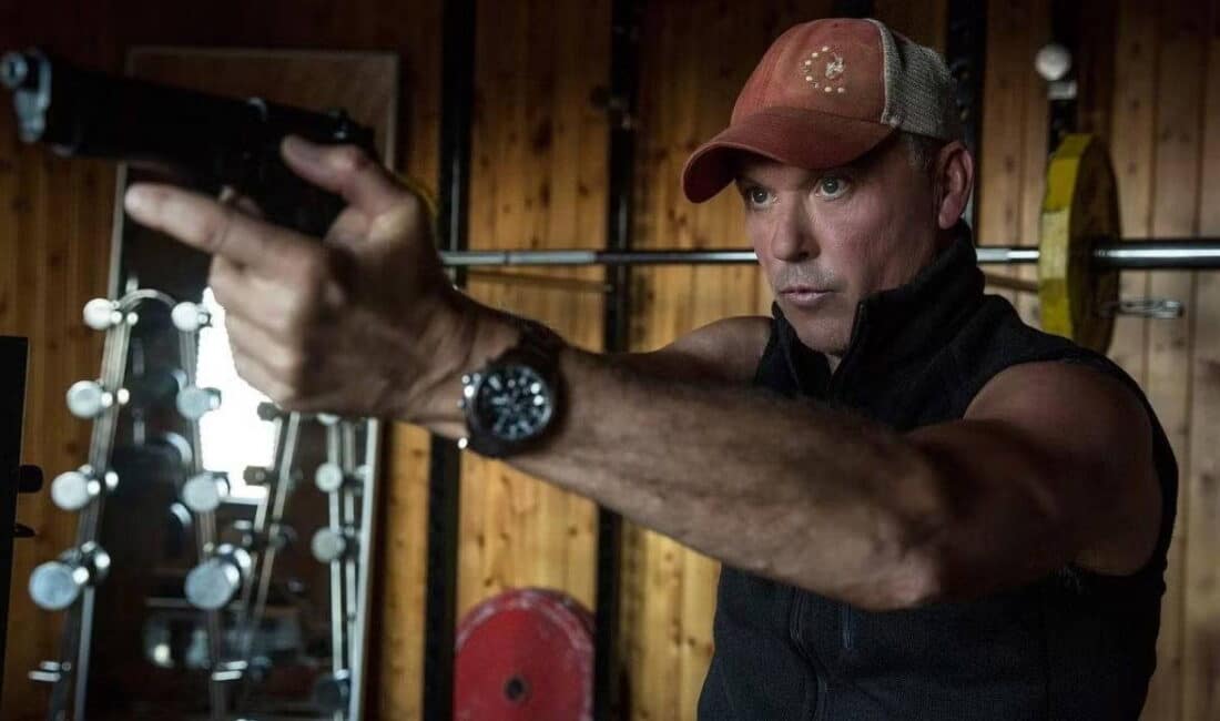 Suikastçı filminin konusu, oyuncu kadrosu ve dikkat çeken detaylarını keşfedin.