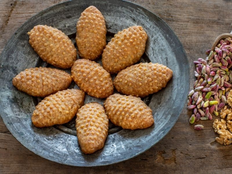En lezzetli tam ölçülü kalburabastı tarifi! Malzemeleri, püf noktaları ve