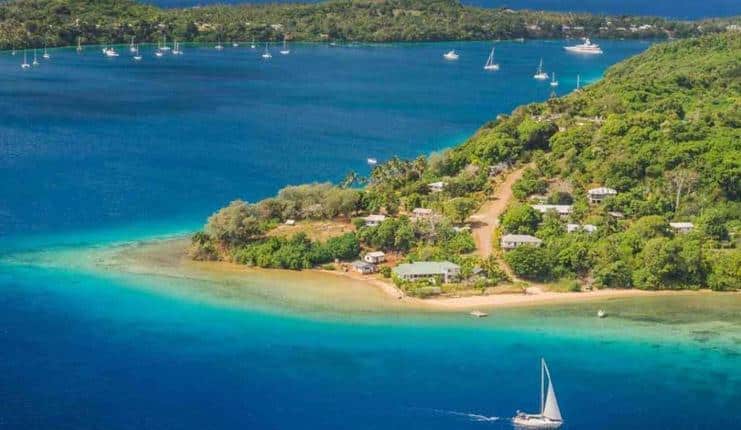 Tonga'nın konumu, nüfusu ve başkenti hakkında kısa ve önemli bilgiler.
