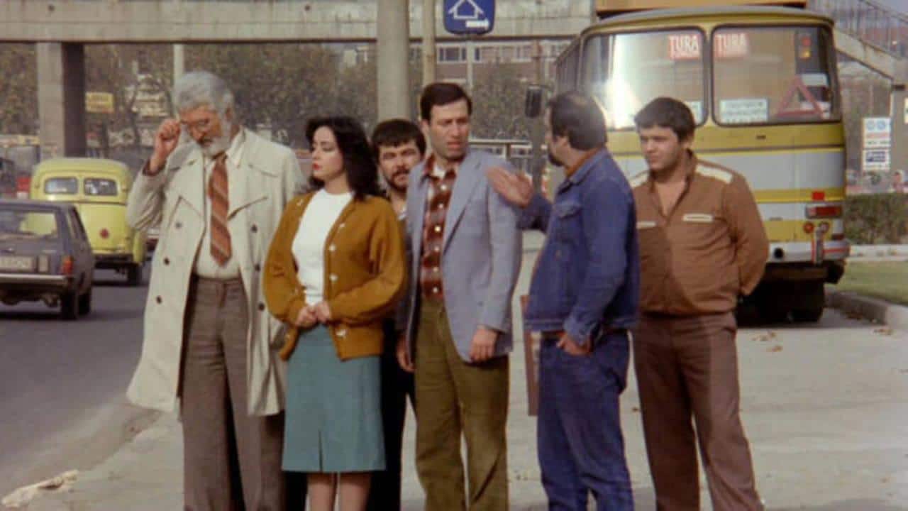 Yedi Bela Hüsnü Filminin Konusu