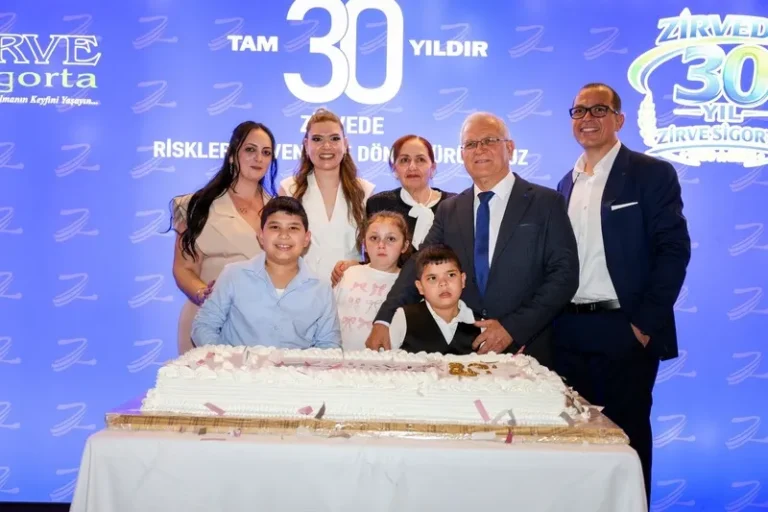 Zirve Sigorta 30. Yılını Kutladı