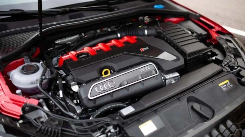 Audi'nin Efsanevi 2.5 Litrelik Motoru Veda Ediyor