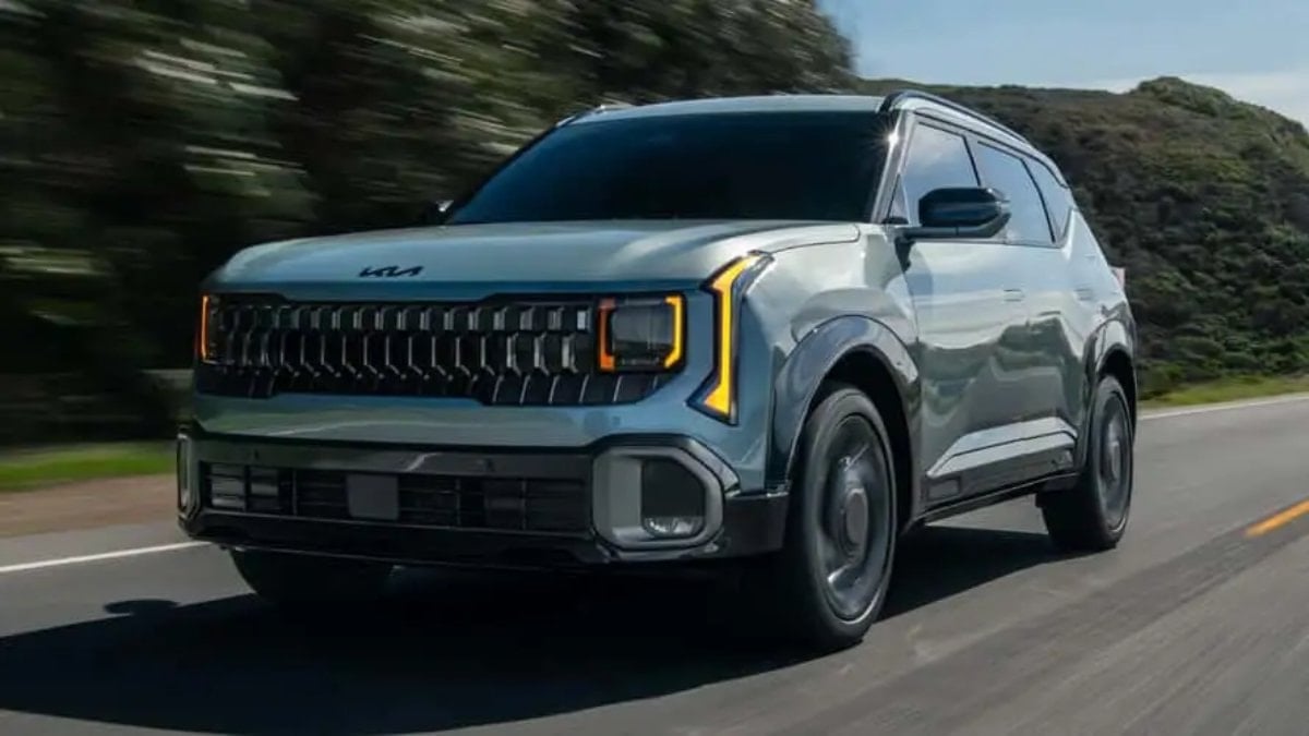 Kia Seltos 2026’nın yenilenen tasarımı, gelişmiş motor seçenekleri ve modern