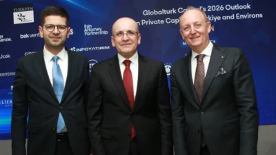 Londra’da küresel yatırımcılar, Türkiye ekonomisinin geleceğini ve fırsatlarını ele aldı.