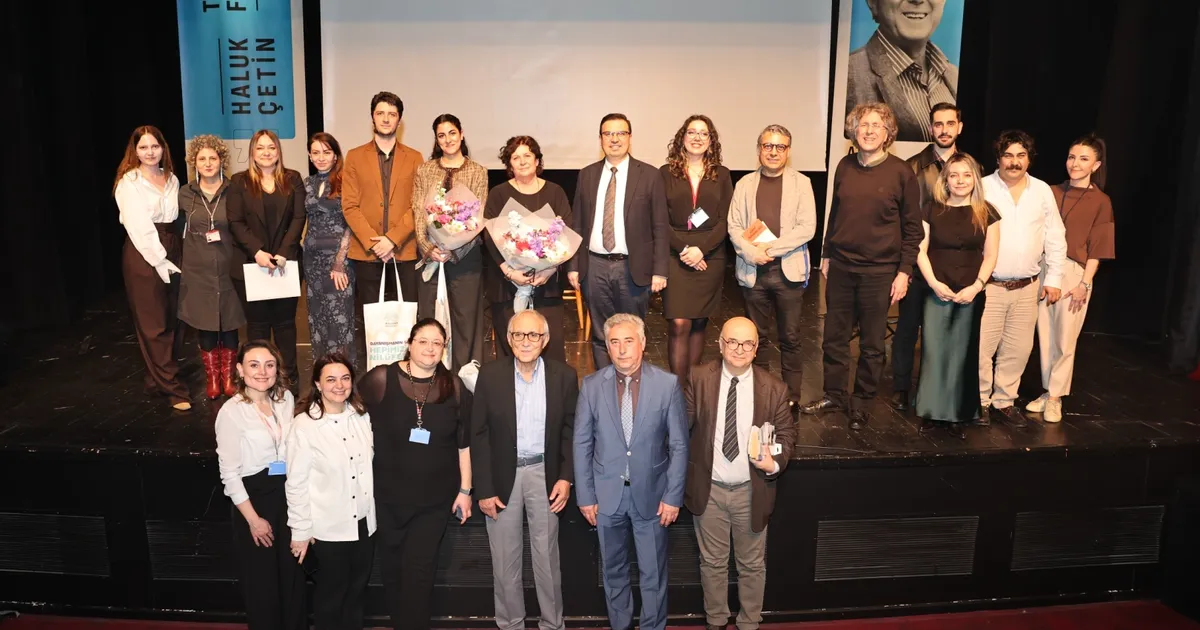 Nilüfer Belediyesi'nde Ataol Behramoğlu ile şiir dolu 'Dizelerin İzinde' programında