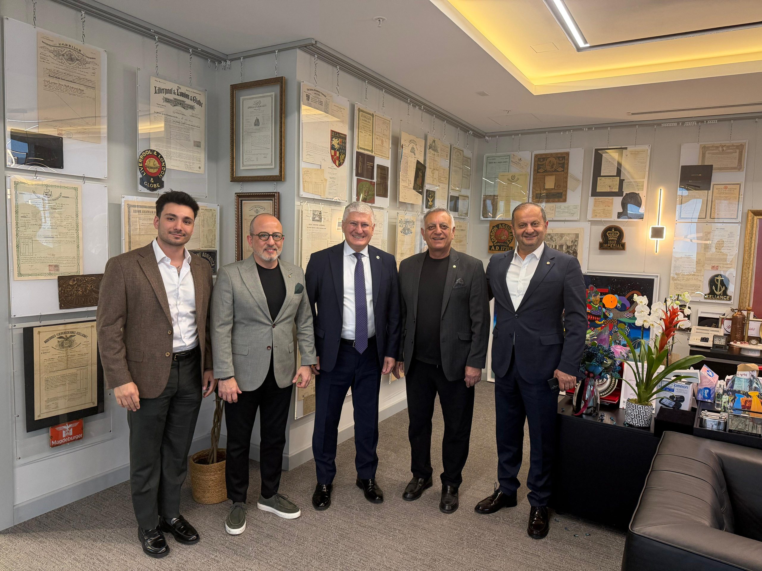 Sigorta sektörü temsilcilerinden TSB Başkanı Ahmet Yaşar’a tebrik ziyaretleri