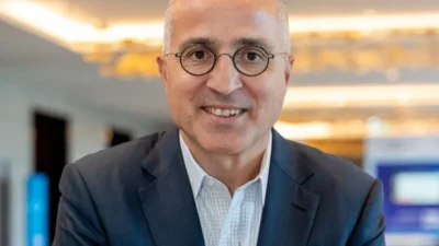 UiPath ve Deloitte, şirketlerin ERP süreçlerini yapay zekâ destekli Agentic