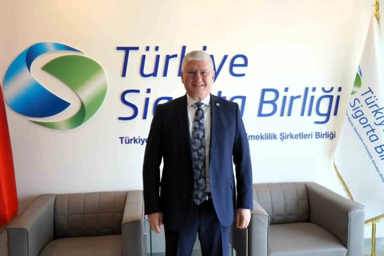 Ahmet Yaşar: “Sigorta Sisteminin Temel Amacı Prim Üretmek Değil, Mali Yükü Üstlenmektir”