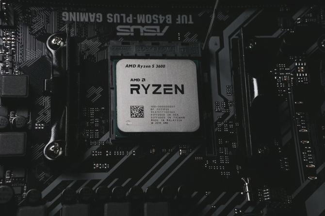 AMD'nin yeni yapay zeka odaklı donanımları