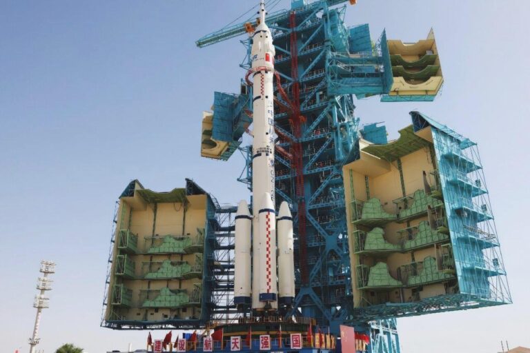 Çin, Shenzhou-23 ile 2030 Ay hedefi doğrultusunda yeni insanlı uzay görevini başlattı
