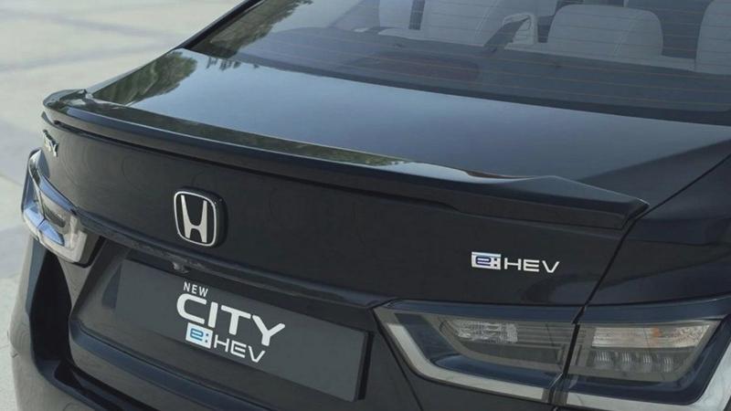 Honda City yenilendi