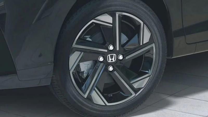 Honda City yenilendi