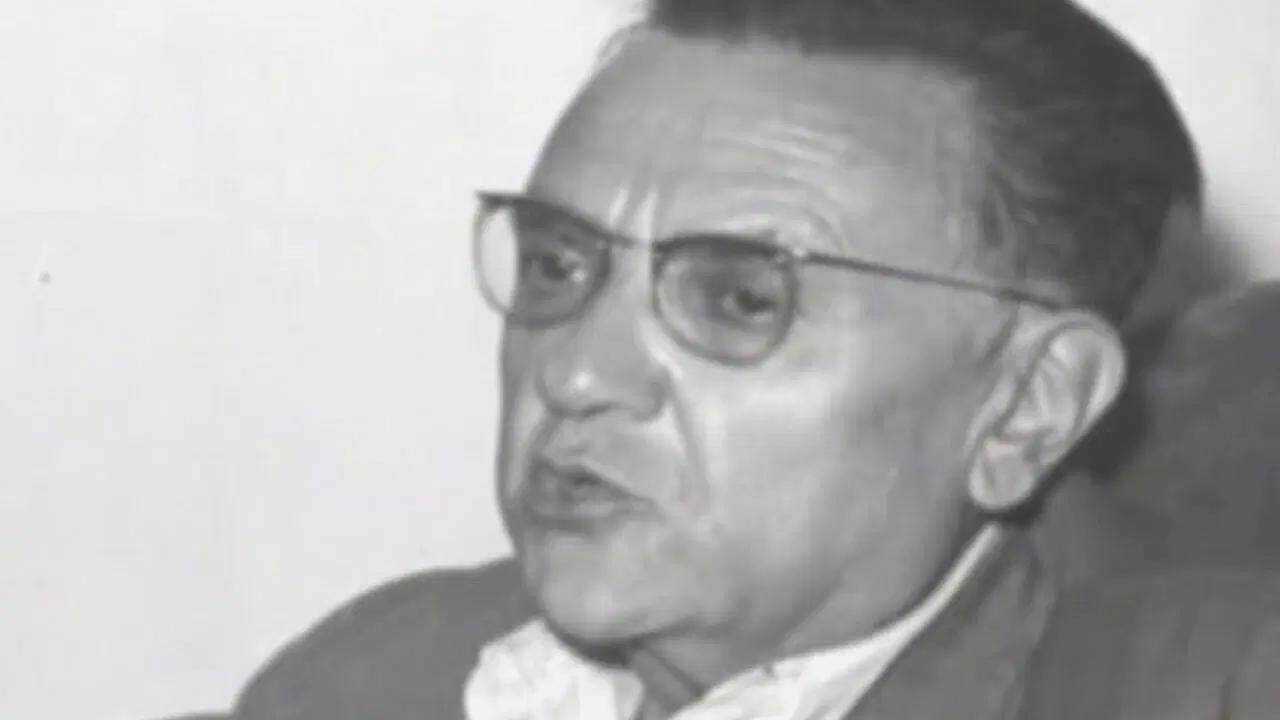Nurullah Ataç kimdir, hayatı ve eserleri 1 Nurullah Ataç Kimdir?