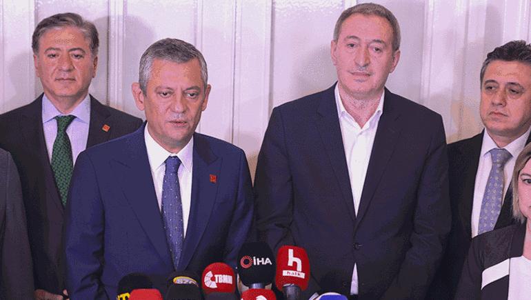 Özel, DEM Parti ziyaretini önemli buldu; Bakırhan CHP'ye yönelik müdahaleyi kınadı 3 CHP ve DEM Parti görüşmesinde demokrasi, hukuk ve dayanışma mesajları öne çıktı