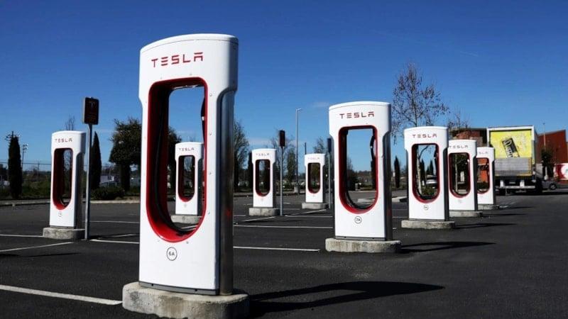 Tesla, Türkiye'de Supercharger şarj ücretlerini güncelledi