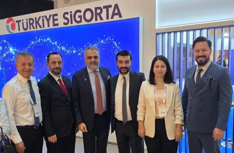 ATSO Sigortacılık Komitesi Adayı Mavi Grup, Sigorta İzmir Fuarı’nda Yoğun Temaslarda Bulundu