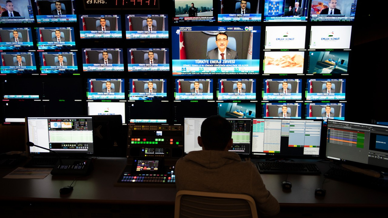 ATV Canlı Yayın İzleme, Frekans Bilgileri ve Popüler Programlar 4 ATV Canlı Yayın, İzleme Seçenekleri ve Kanal Bilgileri