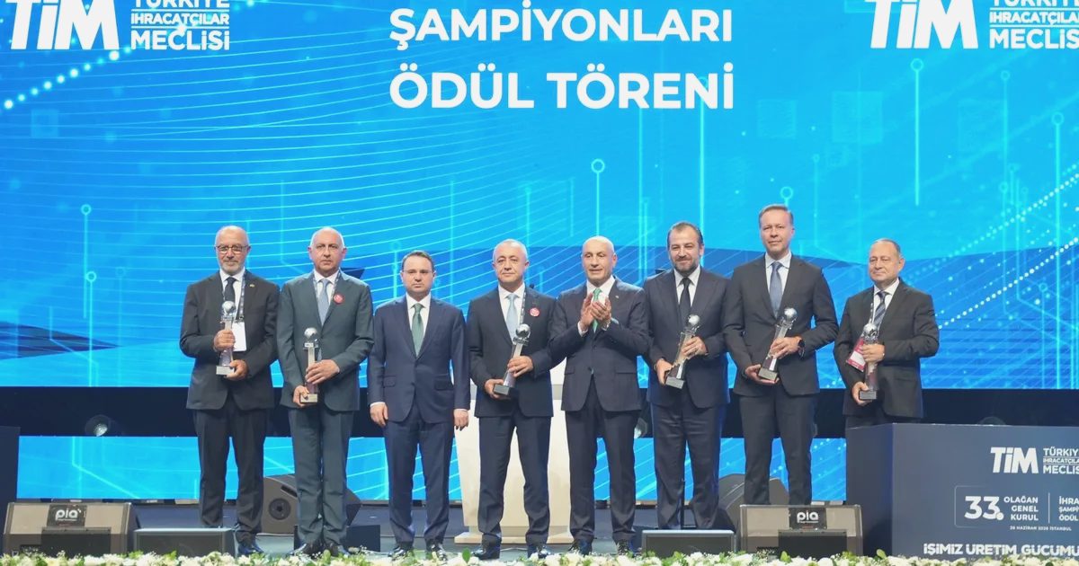 Ege’den 11 Firma İhracatın Yıldızları Töreninde 12 Ödül Aldı