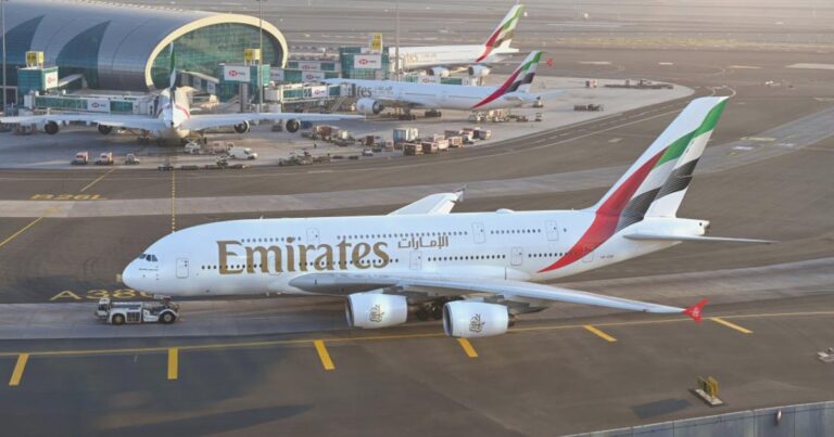 Emirates’ten çatışma teminatlı seyahat sigortası ve ücretsiz yeniden yönlendirme