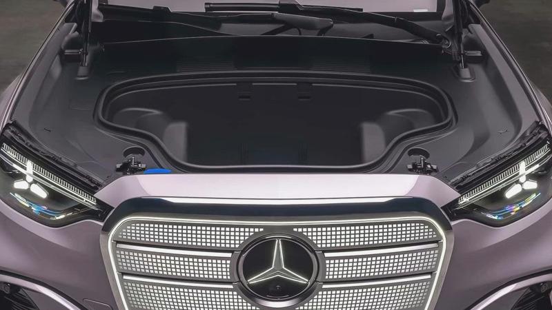 Mercedes-Benz elektrikli GLC ailesine haziranda iki yeni versiyon ekliyor