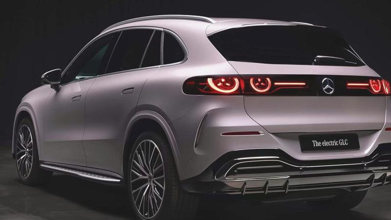 Mercedes-Benz elektrikli GLC ailesine haziranda iki yeni versiyon ekliyor