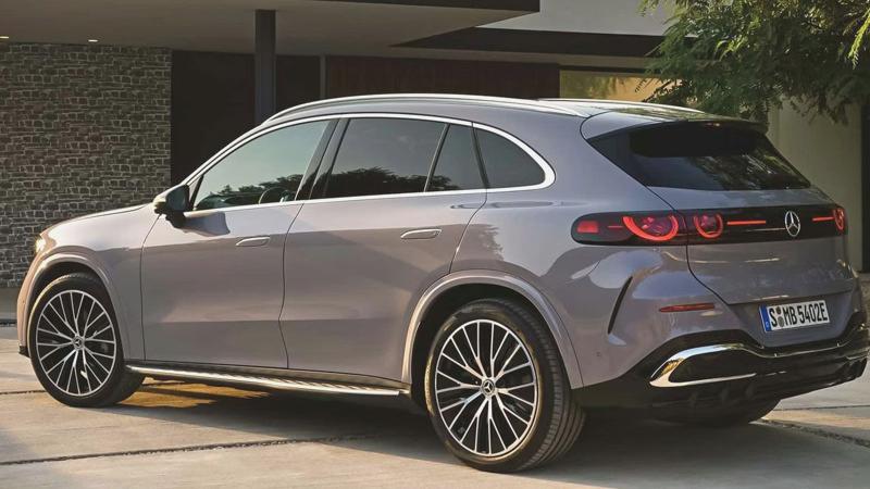 Mercedes-Benz elektrikli GLC ailesine haziranda iki yeni versiyon ekliyor