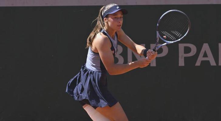 Zeynep Sönmez, Rosmalen Şampiyonası’nda Çeyrek Finalde Magda Linette’e 2-0 Yenilerek Elendi
