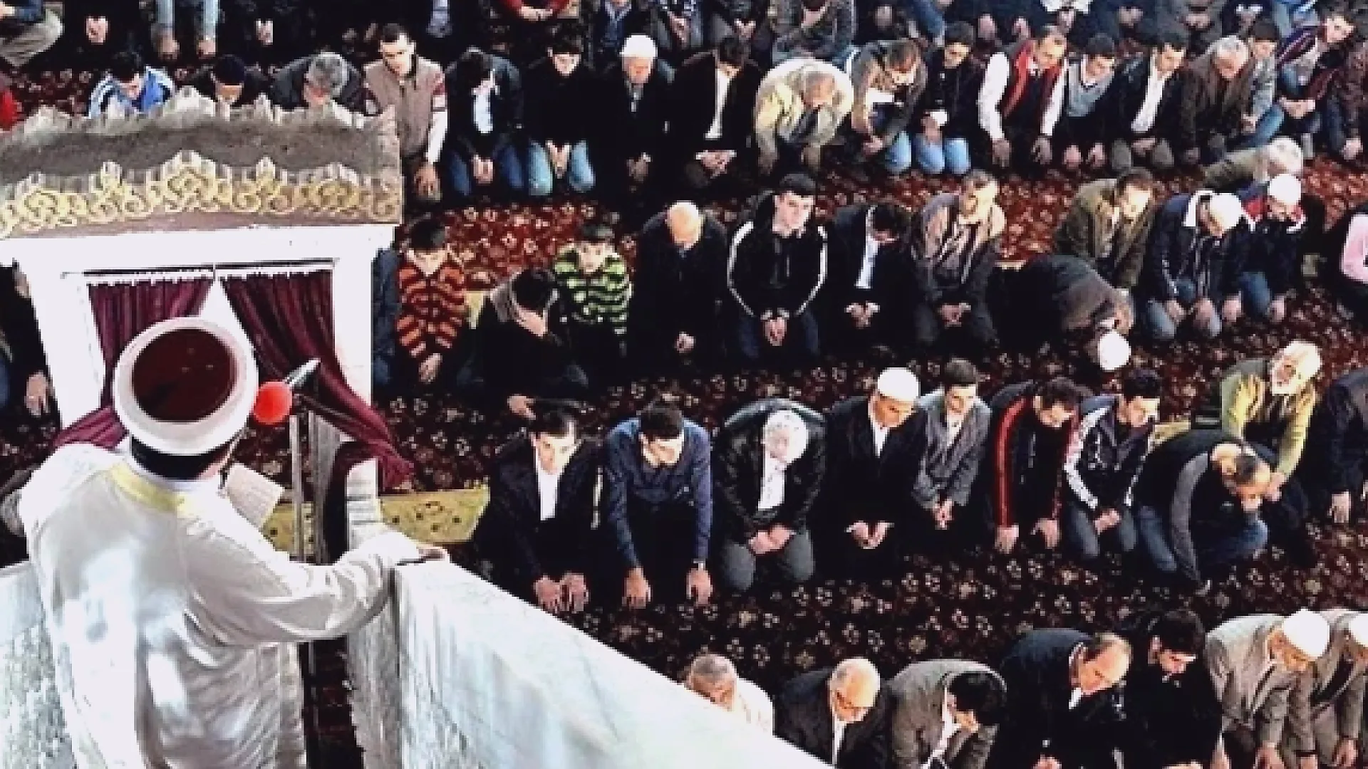 17 Temmuz cuma hutbesi PDF metni ve konusu | Diyanet bu haftaki cuma hutbesi konusunu yayınladı: 'Kur'an-ı Kerim' 2 17 temmuz cuma hutbesi pdf metni ve konusu diyanet bu haftaki cuma hutbesi I2R2cBjT