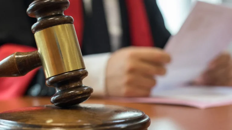 Mahkeme: “Nezaketen Savunma” Mezarlığın Sigorta Teminatı Davasını Sona Erdirmedi