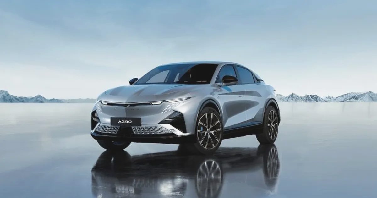 Alpine A390 Türkiye fiyatı, tasarımı ve teknik özellikleri