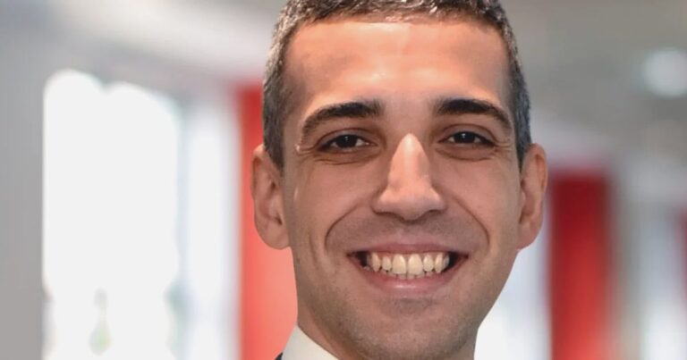 Bain raporuna göre küresel M&A piyasasında güçlü büyüme ve mega satın almalarda artış