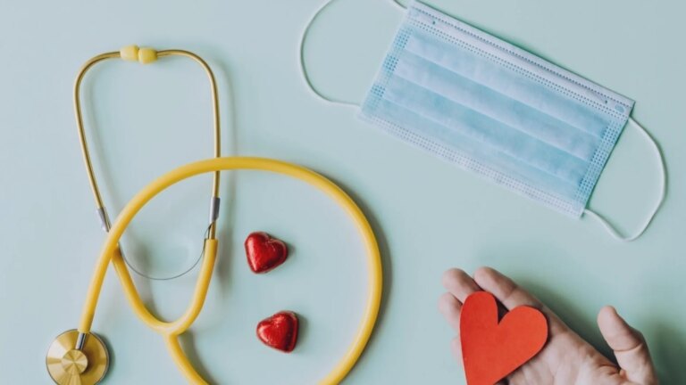 Özel hastane sigortası olmayan yüksek gelirlilere Medicare Ek Vergisi uygulanıyor