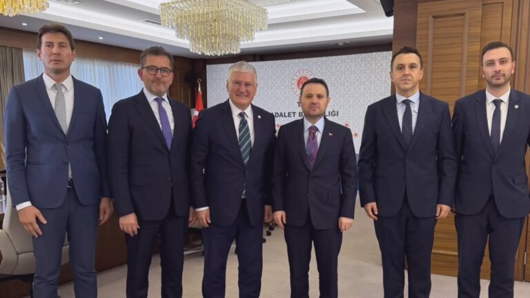 TSB’den Adalet Bakanı Akın Gürlek’e ziyaret
