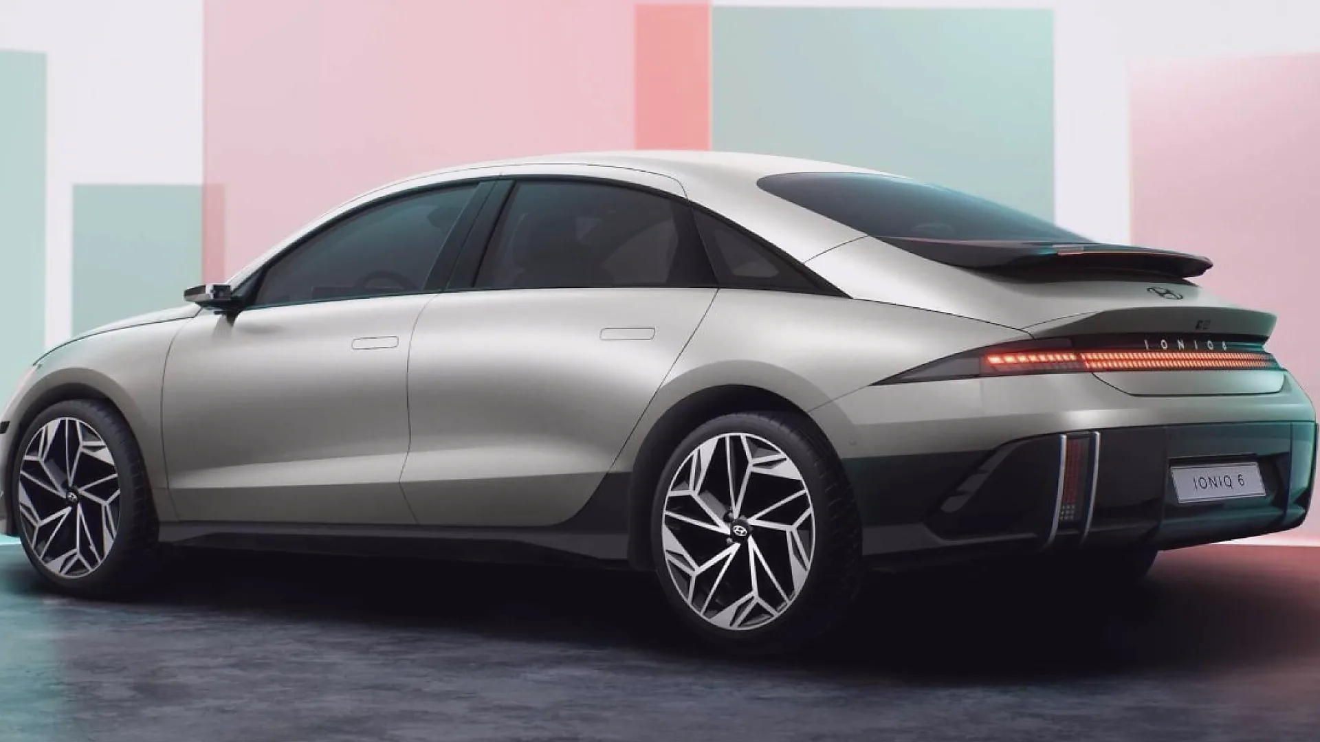 680 km menzilli yeni Hyundai Ioniq 6 Türkiye’de: İşte fiyatı ve özellikleri