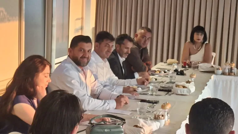 Acenteler Birlik Platformu Seçim Çalışmalarını Sürdürüyor: Çalışma Gruplarında Yoğun Katılım
