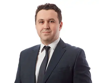 Fahri Uğur biyografi fotoğrafı