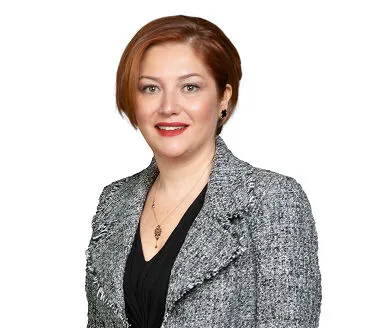 Işın Mengenli biyografi fotoğrafı