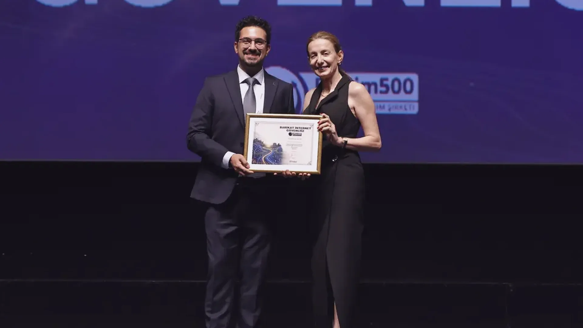 Barikat, Bilişim 500’de 2025 Yılın Veri Güvenliği Yazılımı Birinciliği Ödülünü Kazandı