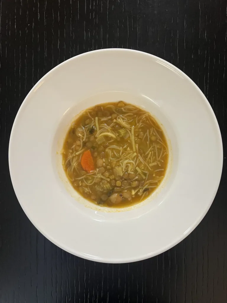 Erişteli Yeşil Mercimek Çorbası tarifi