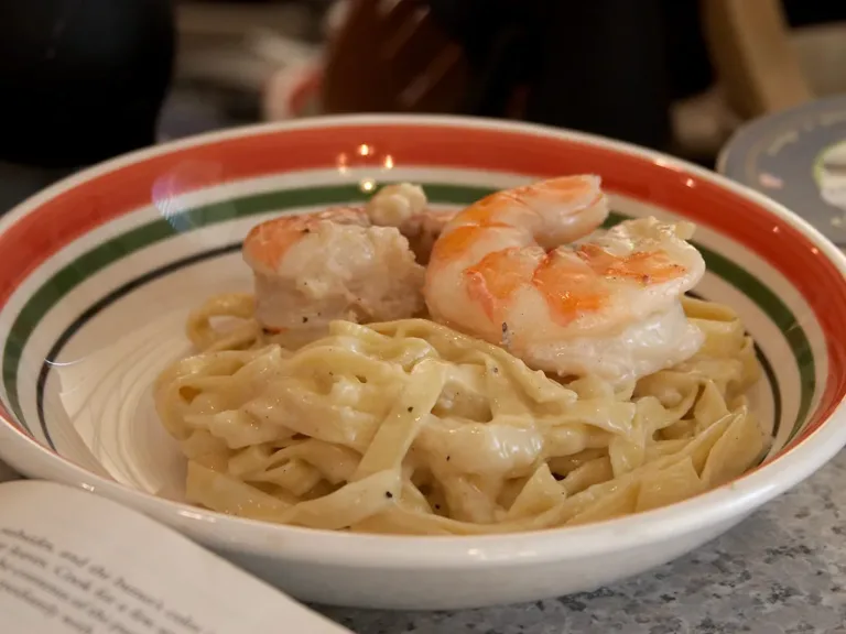 Fettuccine Alfredo tarifi