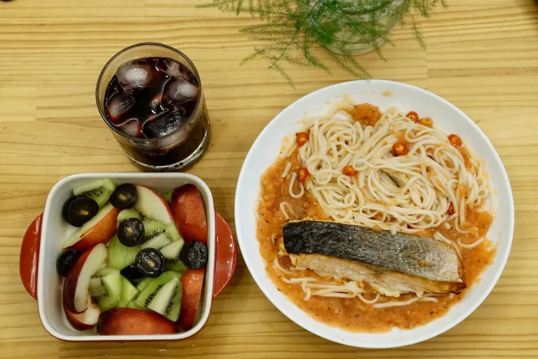 Sebzeli Noodle tarifi