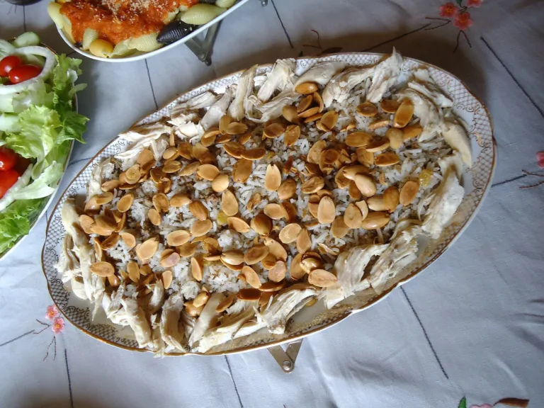 Şehriyeli Pirinç Pilavı tarifi